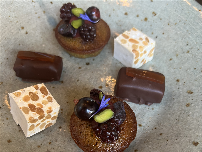 petit fours